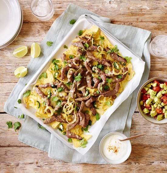 Steak Nachos with Salsa Steak Nachos