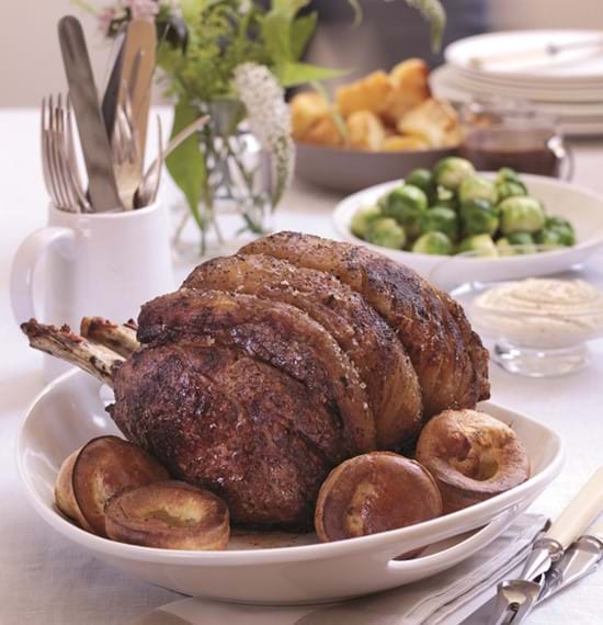 Roast Beef and Yorkshire Pudding with Horseradish Relish Roast Beef and Yorkshire Pudding with Horseradish Relish