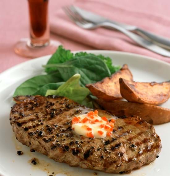Steaks with Chilli Butter Steaks with Chilli Butter