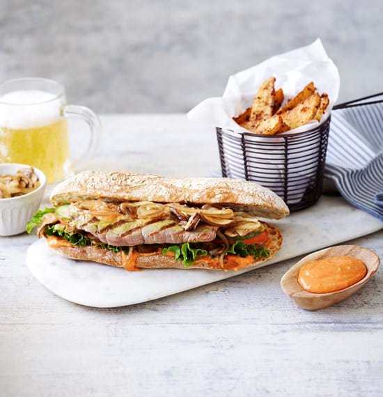 Steak Sandwich with a Spicy Relish Steak Sandwich with a Spicy Relish